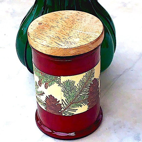 DW HOME CANDLE FRASER FIR SUTTON LODGE SCENTED NEW - Picture 3 of 4